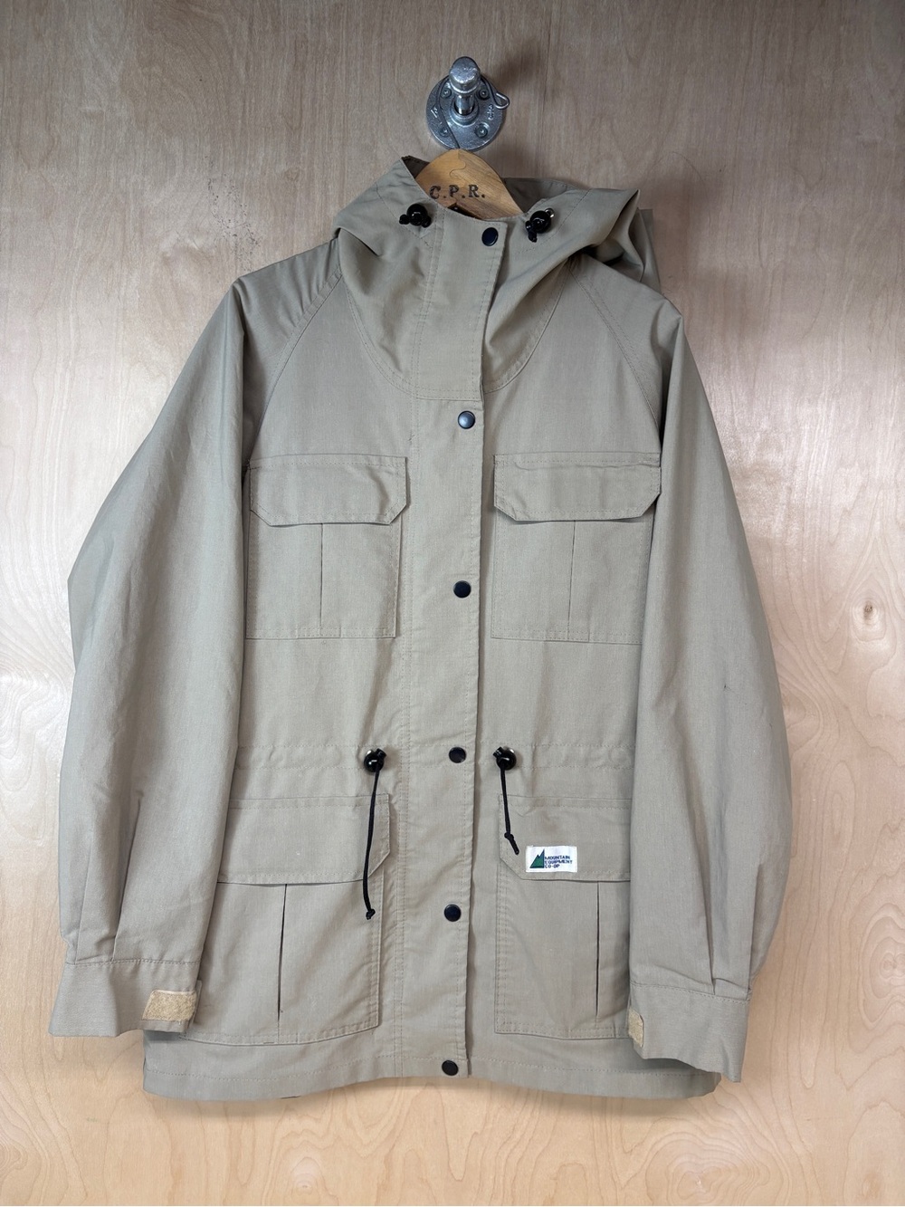Vintage MEC Women’s Utility Hooded Field Jacket in Khaki